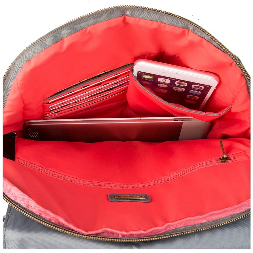 Travelon anti-theft slim backpack - Picture 3 of 8